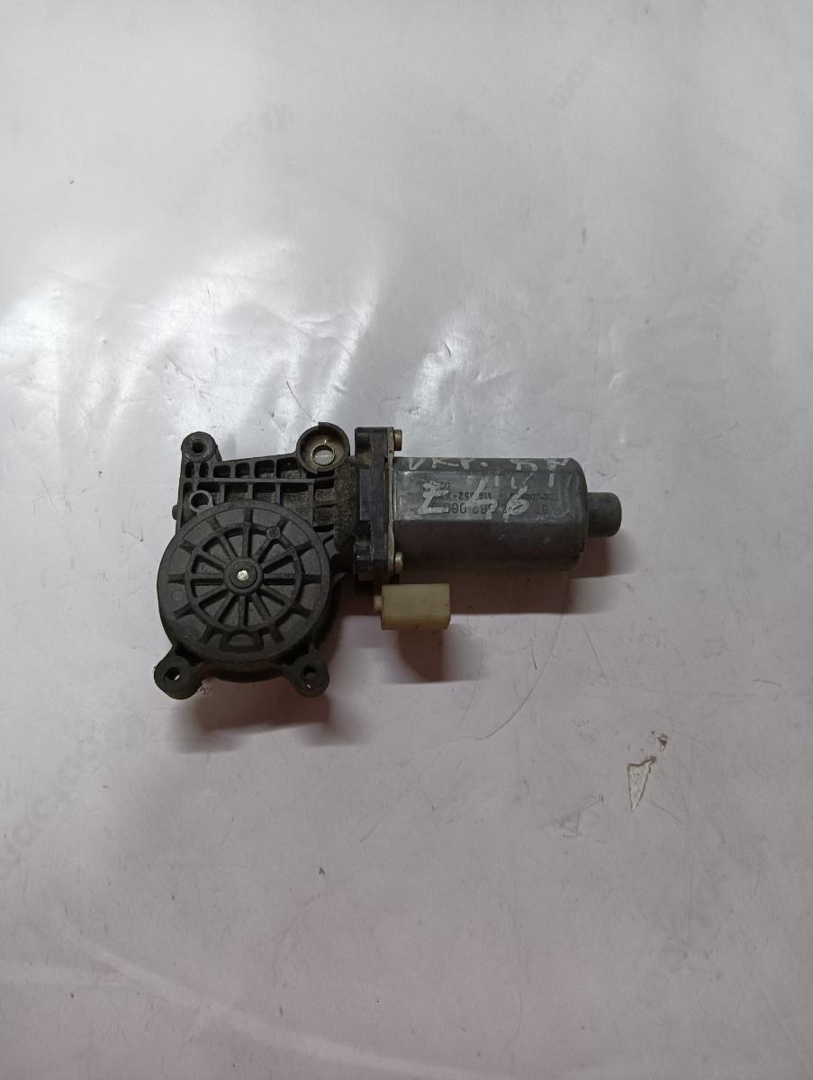 Motoras geam pivotant dreapta spate BMW 3 IV E46 1998 - 2005