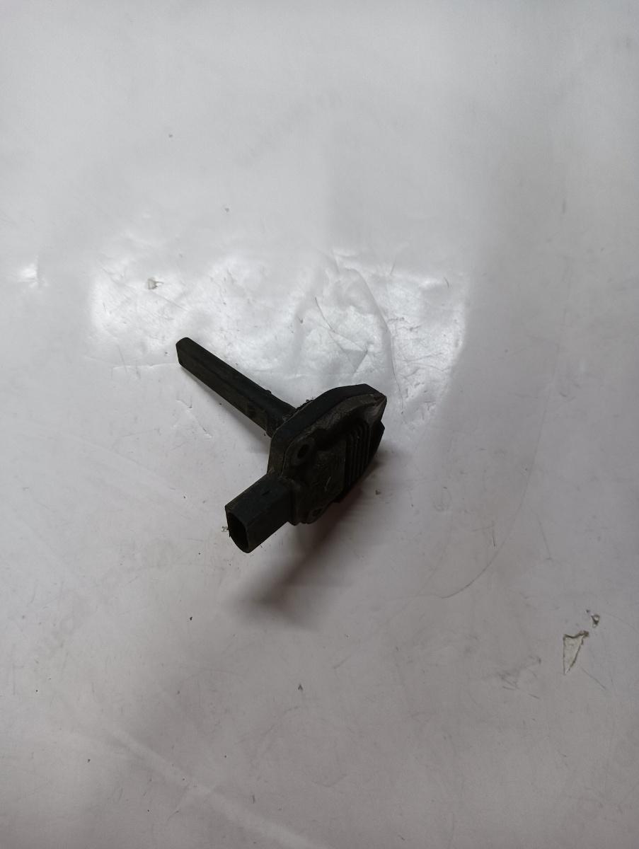 Senzor baie ulei  BMW 3 IV E46 1998 - 2005 2.0 320 d M47 D20 (204D4) 7608003