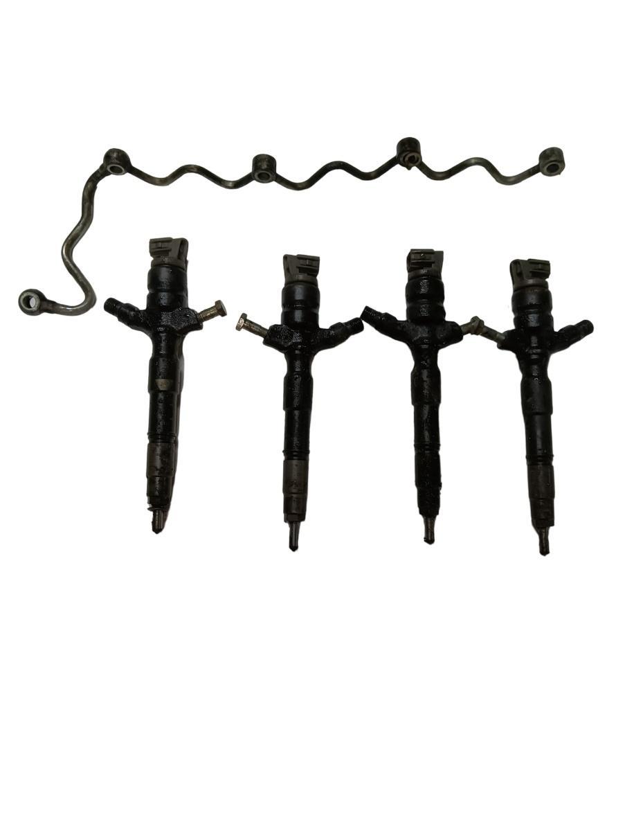 Set injectoare combustibil TOYOTA LAND CRUISER 150 TRJ15_, KDJ15_, GRJ15_, GDJ15_ 2009 - > 3.0 TDi 1KD-FTV Denso 01n03719 367030170