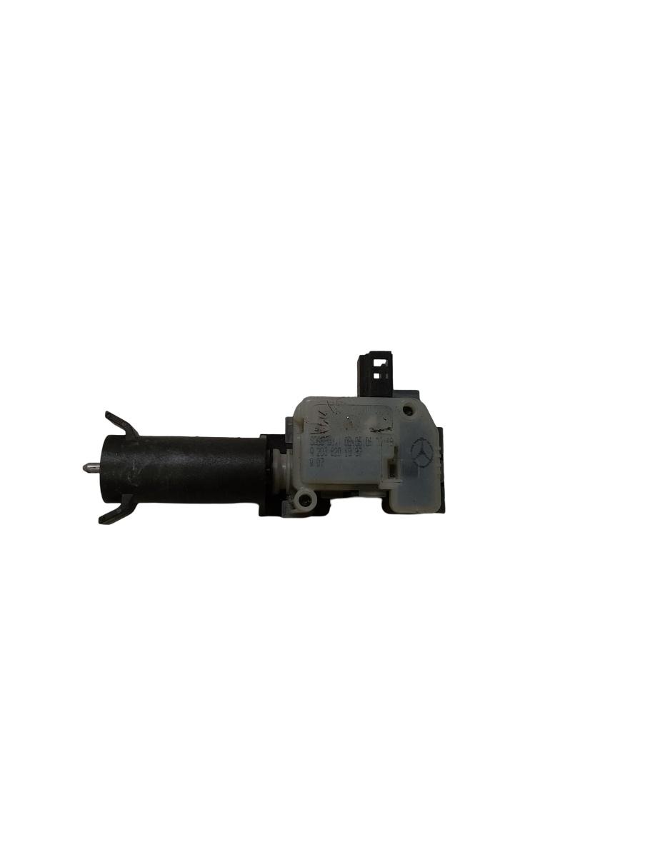 Motoras deschidere rezervor  MERCEDES-BENZ A-CLASS II W169 2004 - 2012, MERCEDES-BENZ C-CLASS II W203  2000 - 2007 A2038201997