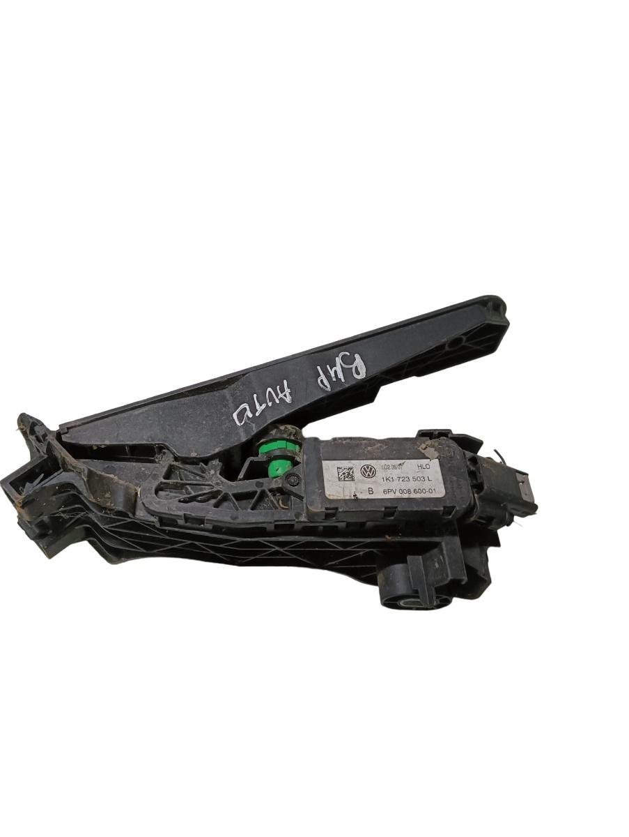 Pedala de acceleratie stanga fata VOLKSWAGEN PASSAT 3C2 2005 - 2010 1k1723503l
