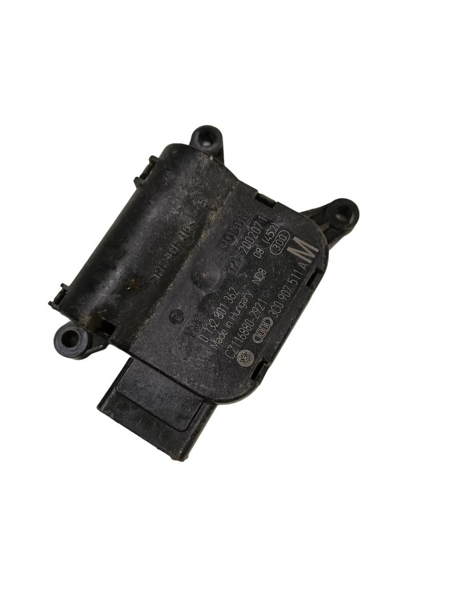 Actuator/motoras clapeta aer AC VOLKSWAGEN GOLF VI 5K1 2008 - 2013 0132801362 – foto 2