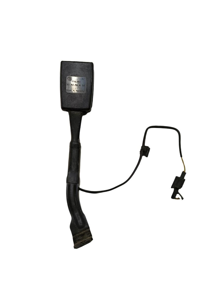 Pretensionare  dreapta fata VOLKSWAGEN PASSAT 3C2 2005 - 2010