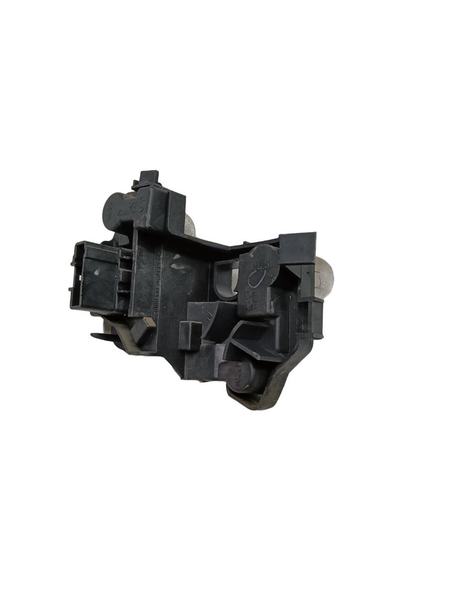 Soclu stop dreapta spate PEUGEOT 206 Hatchback 2A/C 1998 -> 1.6 NFU (TU5JP4) – foto 2