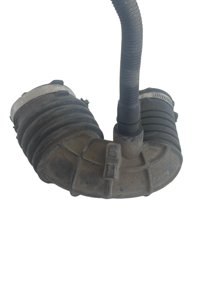 Cot furtun admisie aer AUDI A6/S6 III Saloon 4F2, C6 2004 - 2011 TDI CAHA 4F0129615K