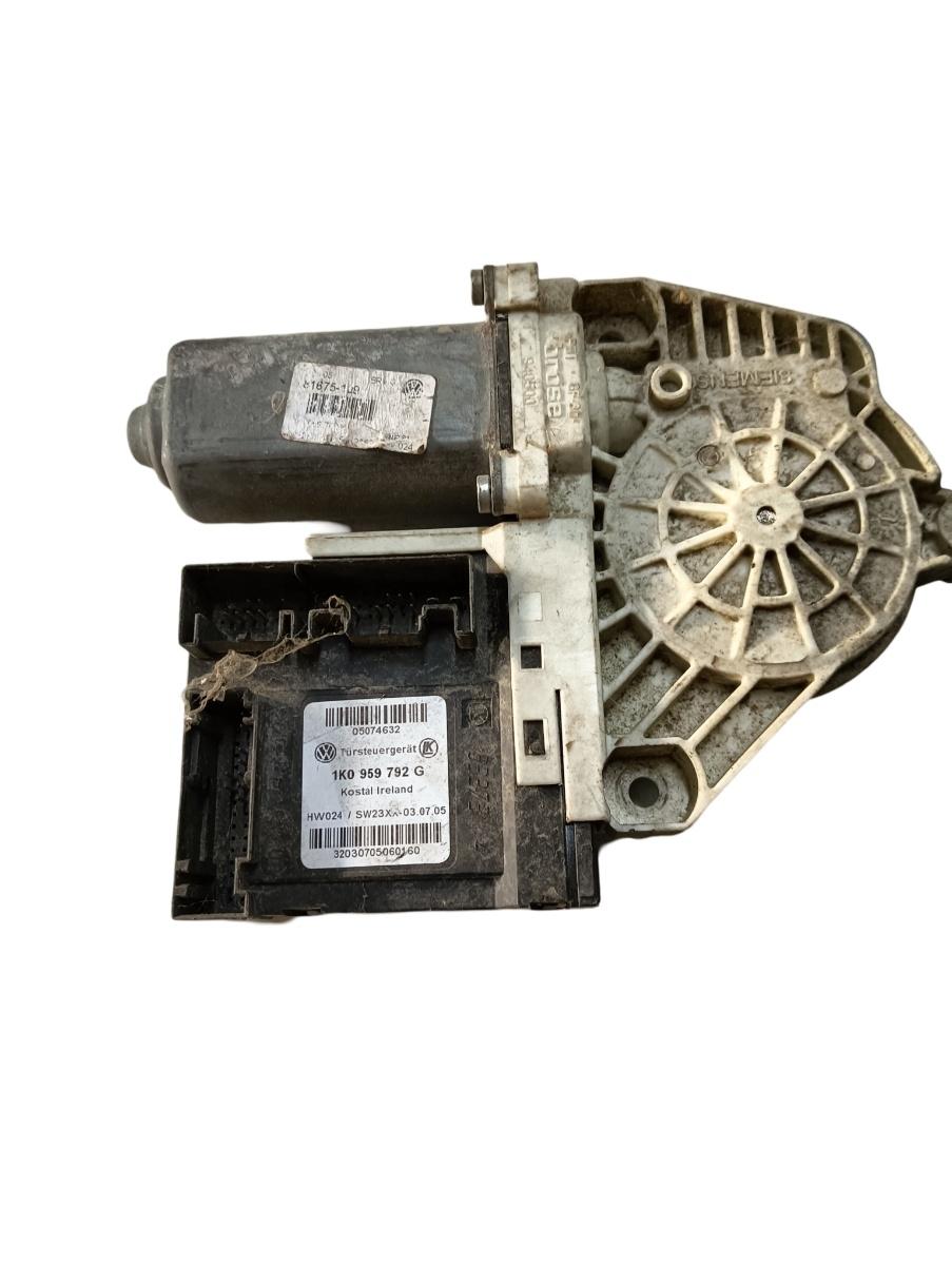 Motoras geam pivotant stanga fata SKODA OCTAVIA II Combi 1Z5 2004 - 2013, VOLKSWAGEN PASSAT Variant 3B6 2000 - 2005 1k0959792g – foto 2
