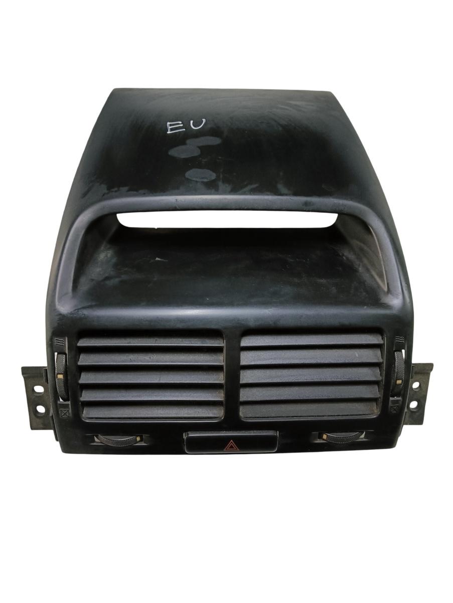 Grila ventilatie/buton avarie SUZUKI GRAND VITARA II JT, TE, TD 2005 - > 7382165j0
