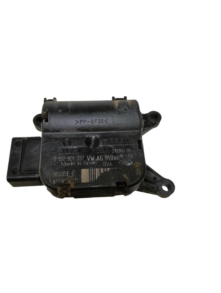 Motoras/actuator clapeta aer VOLKSWAGEN GOLF V 1K1 2003 - 2009 0132801337