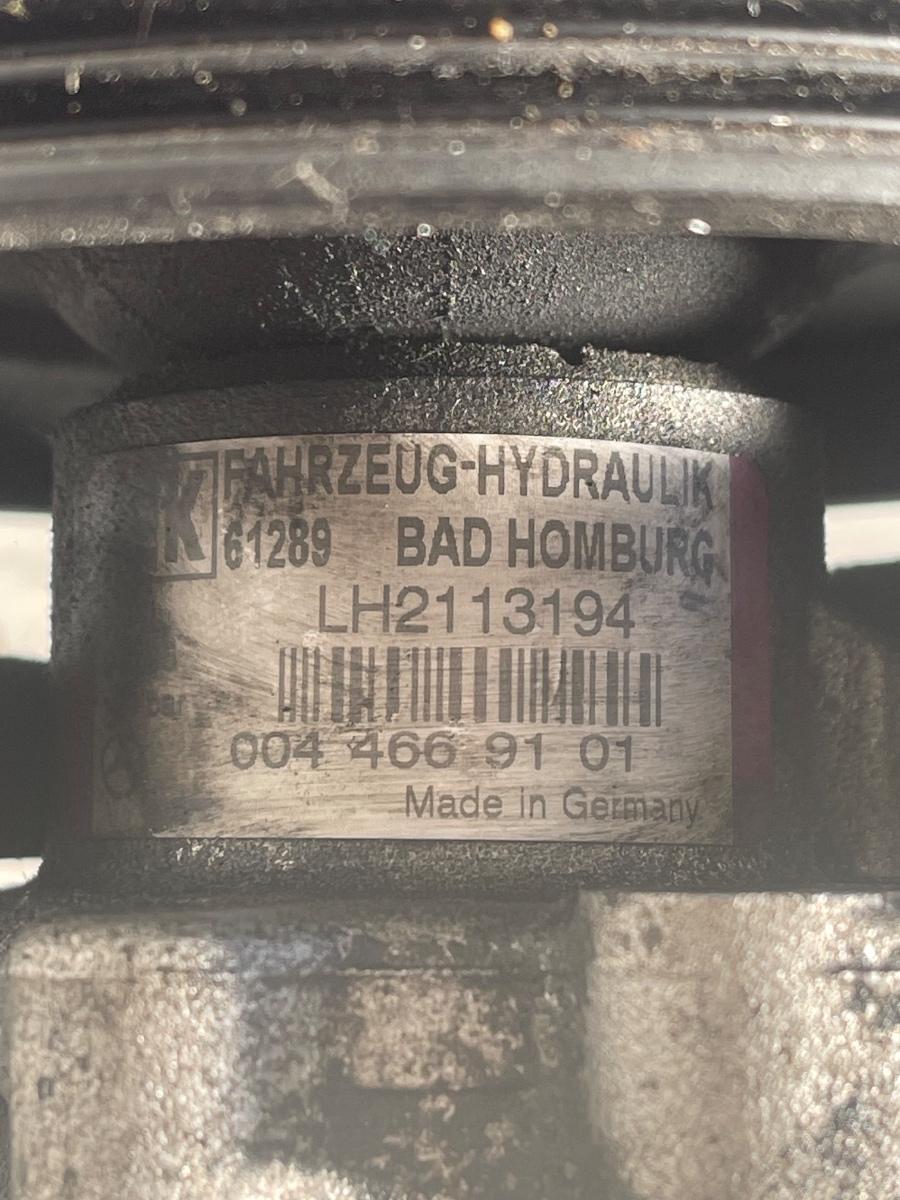 Pompa servodirectie + vas MERCEDES-BENZ CLS C219 2004 - 2011 0044669101 / A0004600983 – foto 4