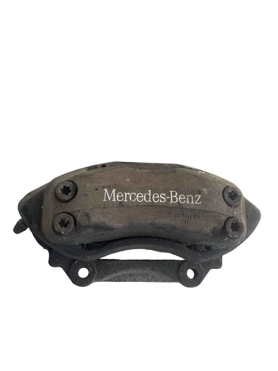 Etrier frana stanga fata MERCEDES-BENZ CLS C219 2004 - 2011 3.0CDI 20704703