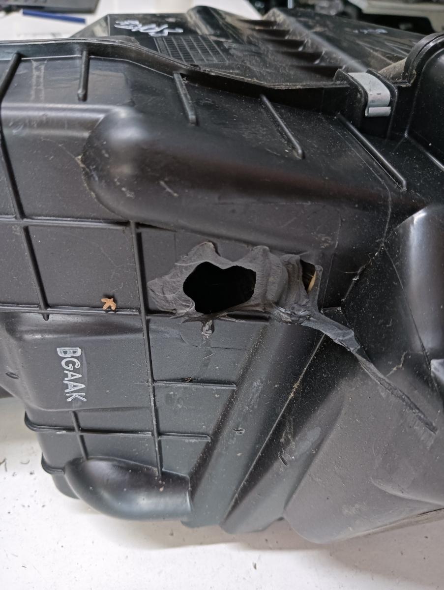 Sistem climatizare/aeroterma  HYUNDAI SANTA FE II CM 2005 - 2012 – foto 2