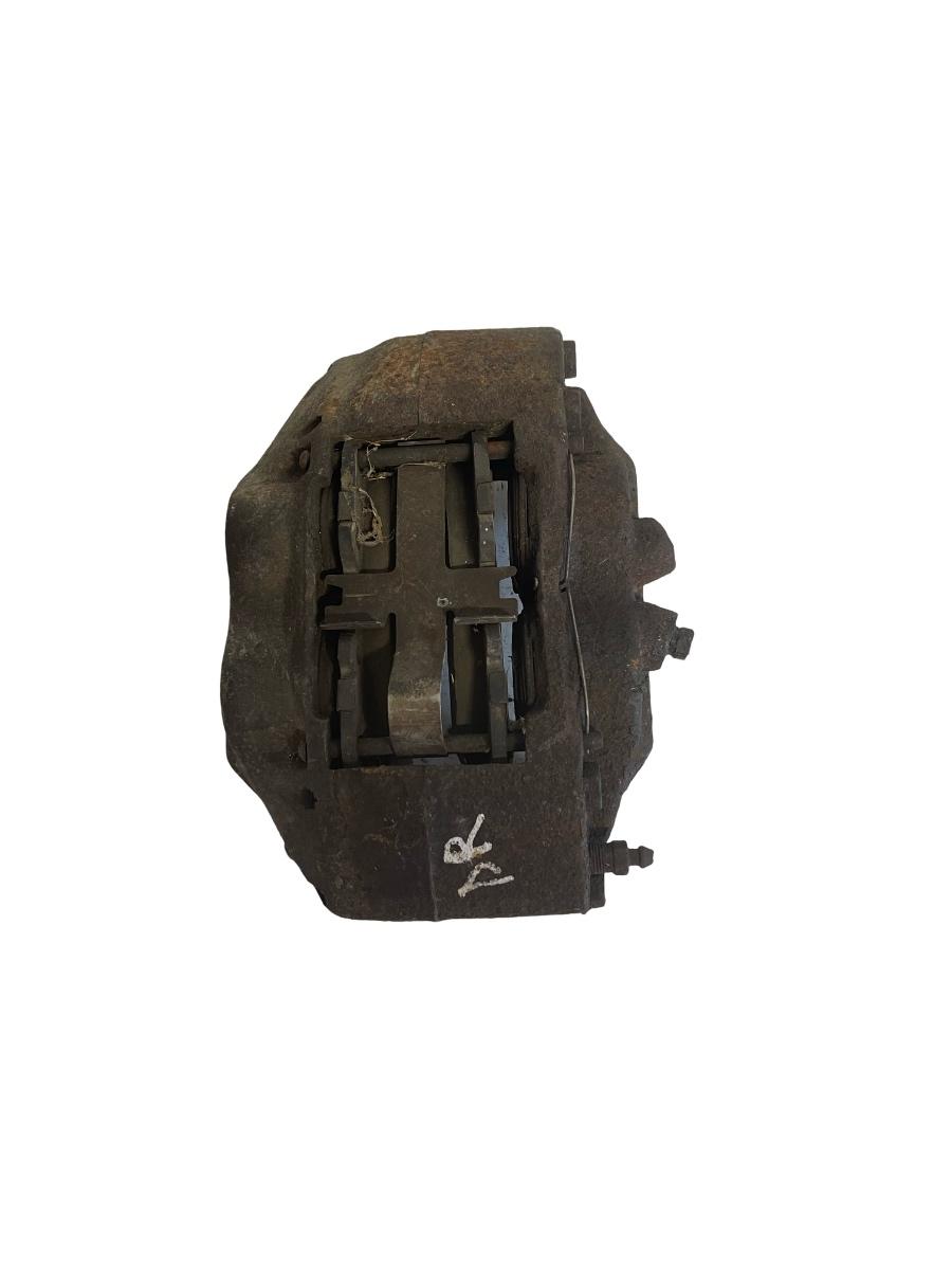 Etrier frana dreapta fata TOYOTA HILUX VII Pickup _N1_, _N2_, _N3_ 2004 - > 3.0 D 1KD-FTV