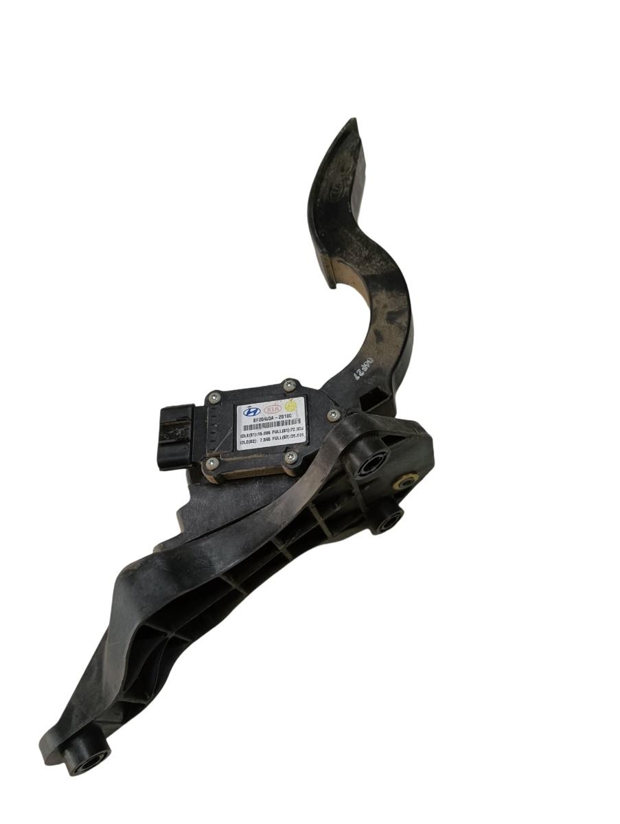 Pedala de acceleratie HYUNDAI SANTA FE II CM 2005 - 2012 327262b100