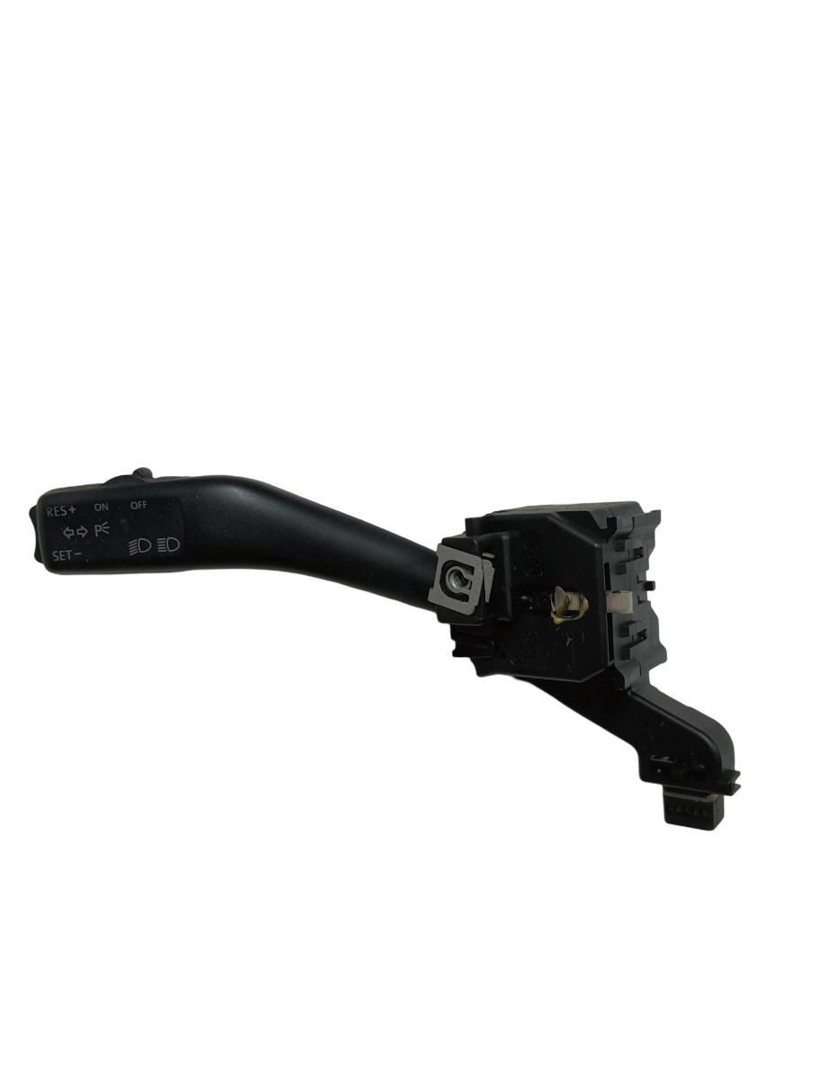 Maneta semnalizare VOLKSWAGEN GOLF V 1K1 2003 - 2009, VOLKSWAGEN TOURAN 1T1, 1T2 2003 - 2010 TDI BKC, BLS, BXE VAG 1k0953513a