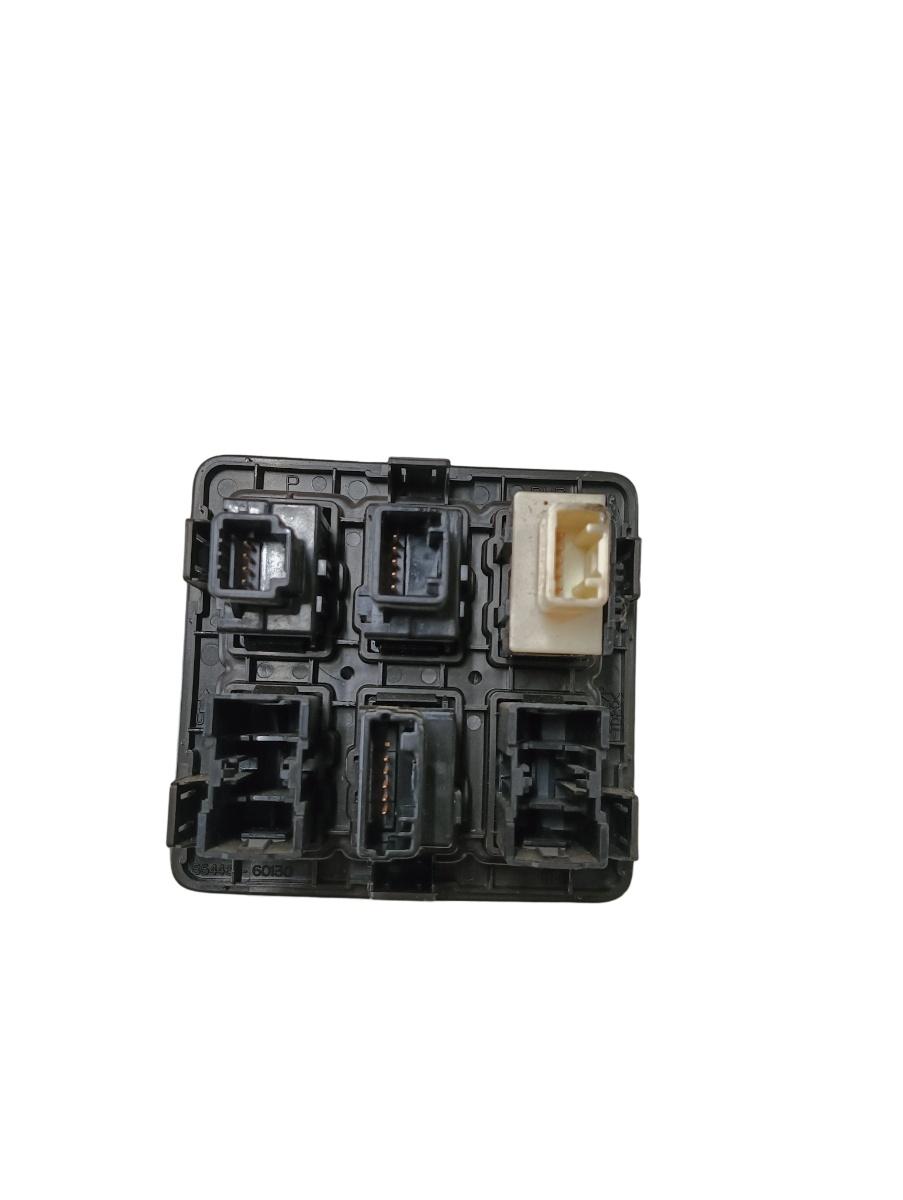 Panou comenzi TOYOTA LAND CRUISER 150 TRJ15_, KDJ15_, GRJ15_, GDJ15_ 2009 - > – foto 2