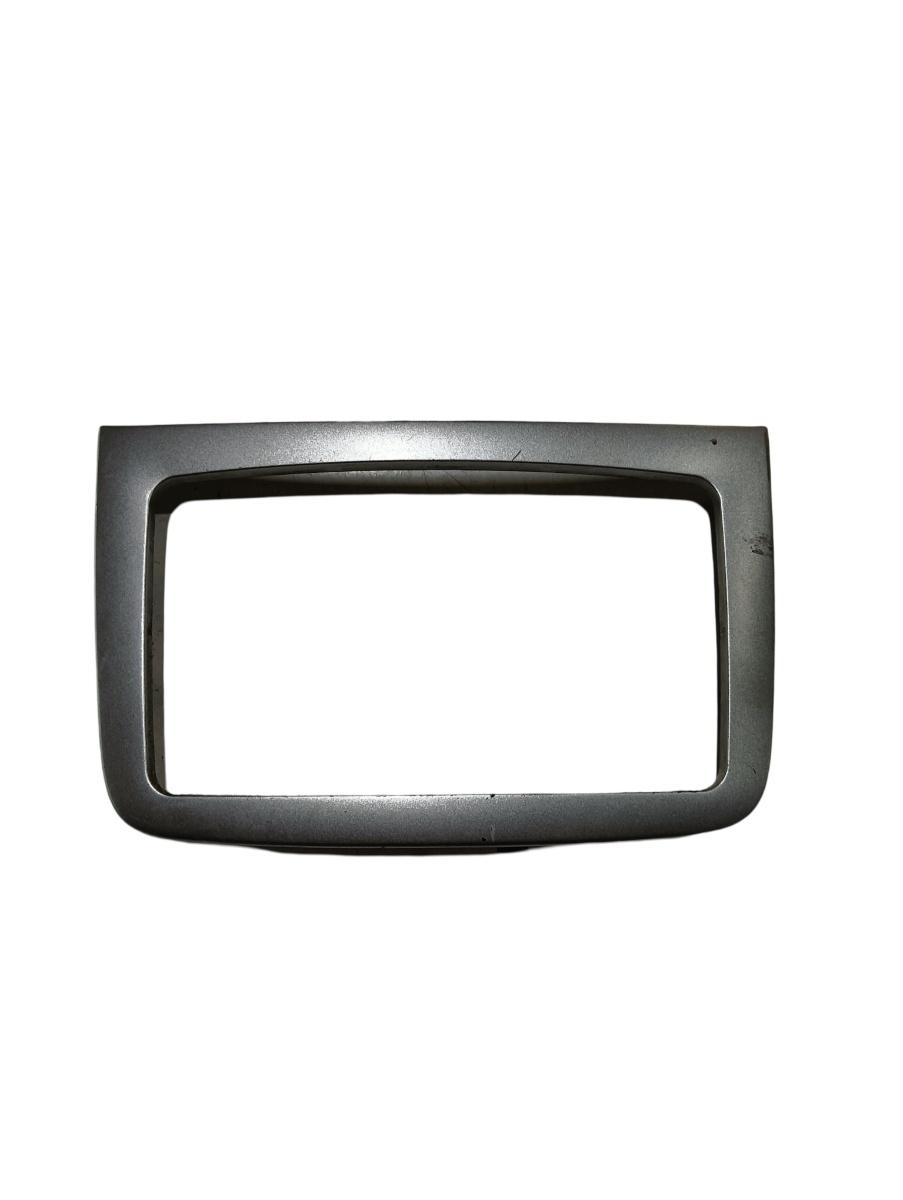 Ornament cd player auto  MERCEDES-BENZ VIANO W639 2003 - > 2.2 CDI 2.2 OM 646.980, OM 646.982