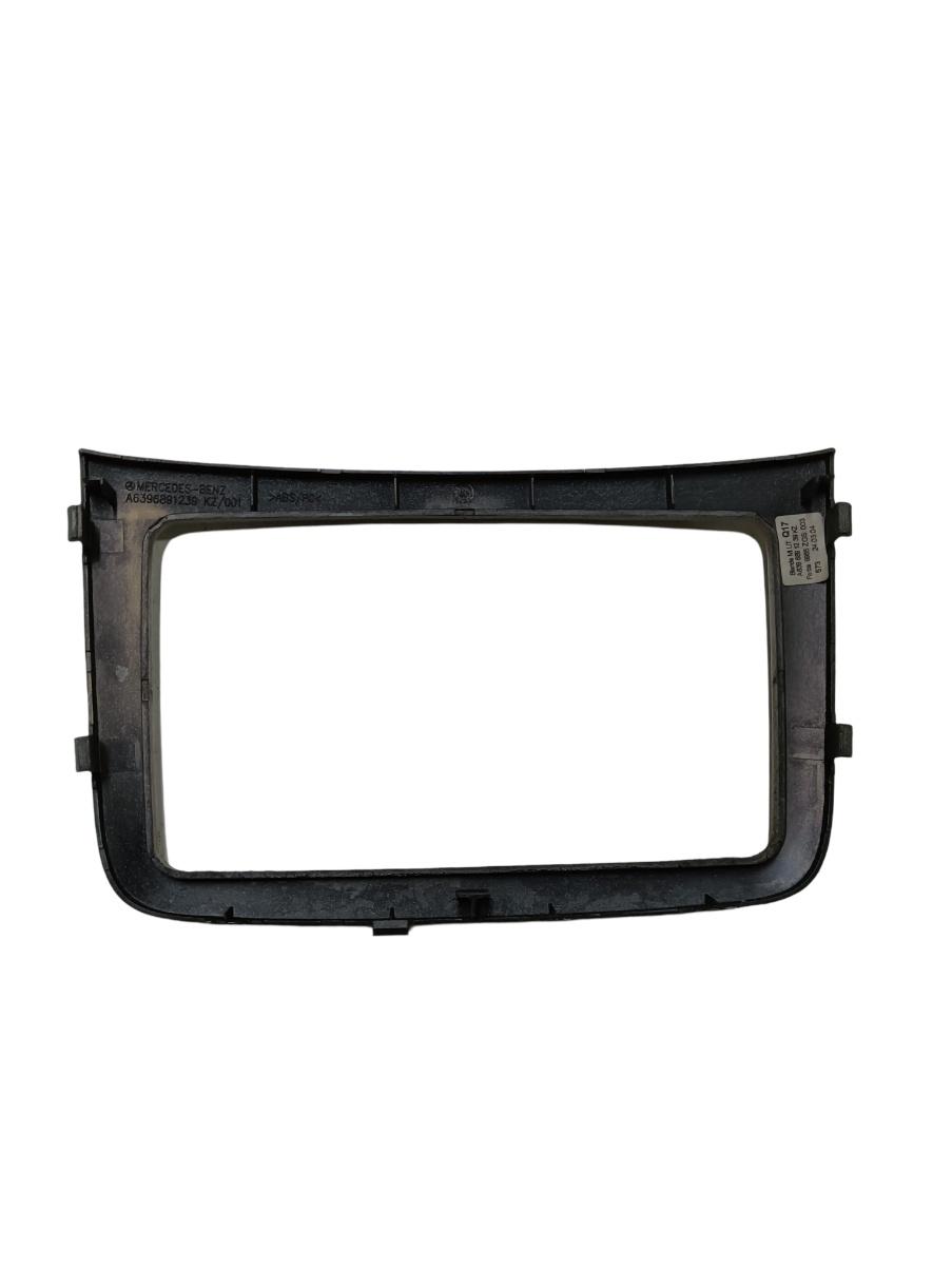 Ornament cd player auto  MERCEDES-BENZ VIANO W639 2003 - > 2.2 CDI 2.2 OM 646.980, OM 646.982 – foto 2