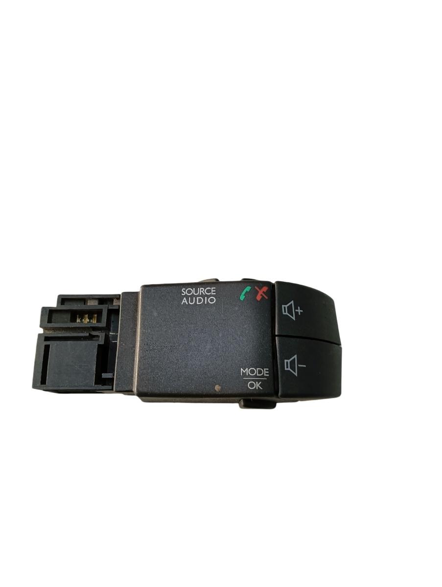 Butoane control multimedia volan DACIA LODGY 2012 - >