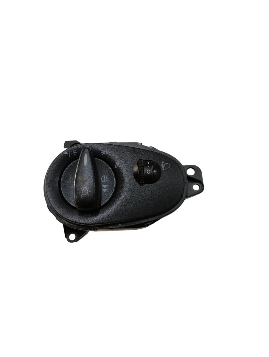 Bloc lumini FORD FOCUS Hatchback  DAW, DBW 1998 - 2007 2m5t13a024ea