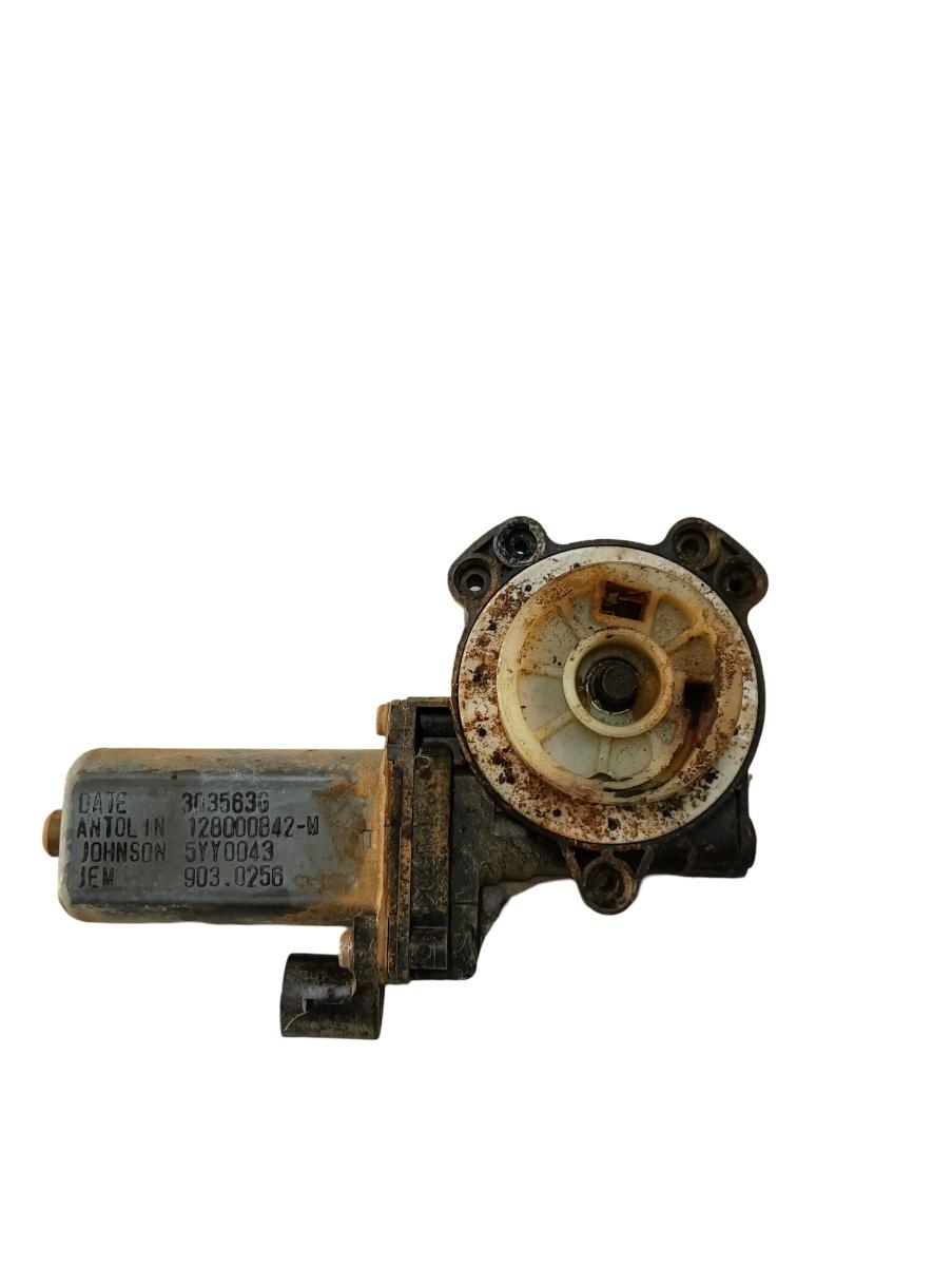 Motoras geam pivotant dreapta fata DACIA DUSTER 2010 - > 128000842