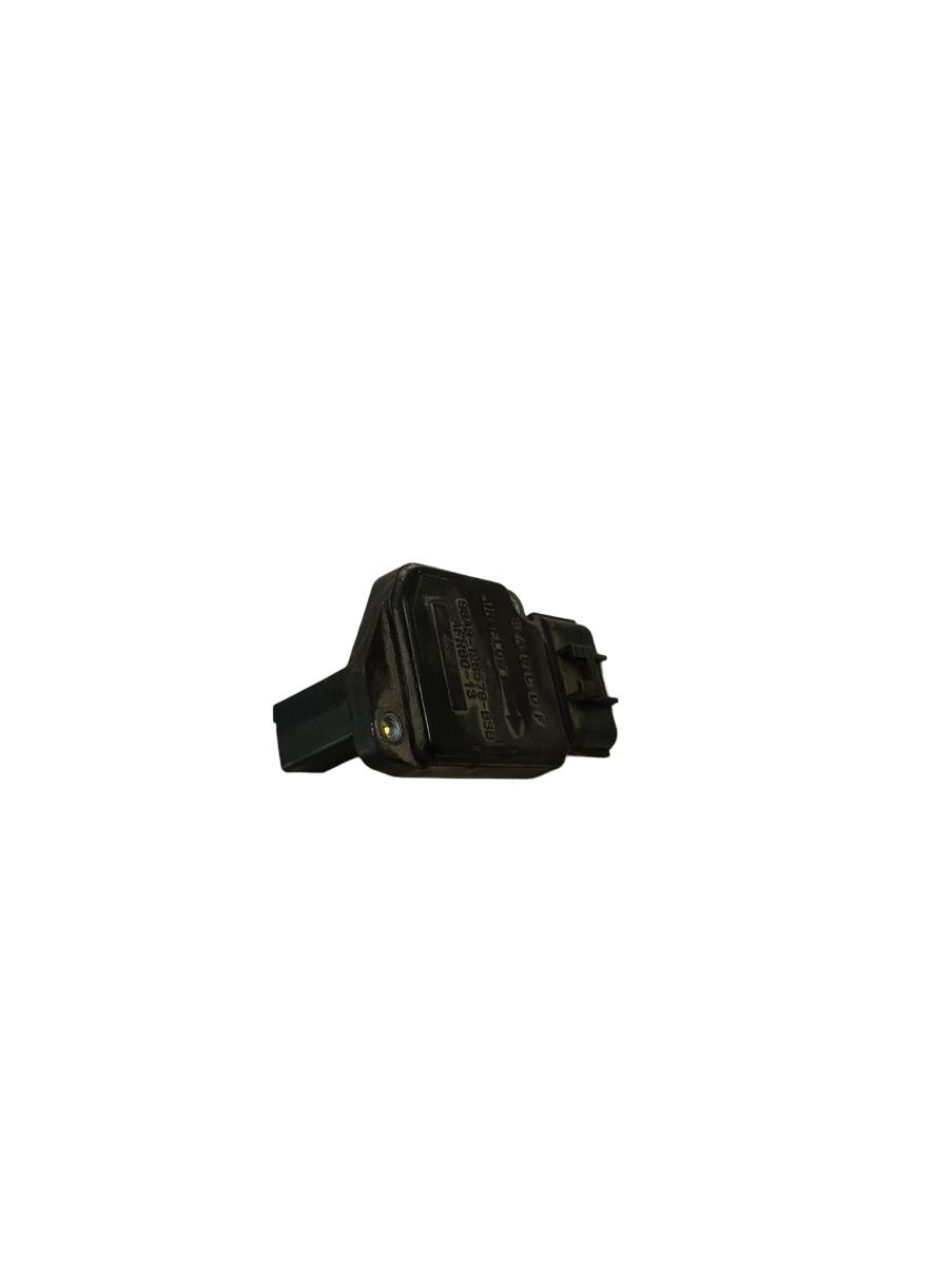 Debitmetru aer  FORD FOCUS Hatchback  DAW, DBW 1998 - 2007 1.6 16V FYDA, FYDB, FYDC, FYDD, FYDH 98ab12b579