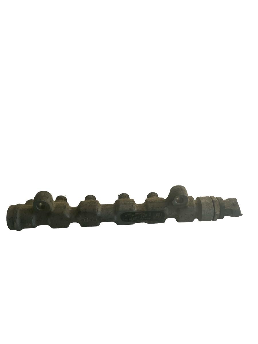 Rampa injectoare RENAULT MASTER II 2.5DCI  H8200484405 / 8201003197