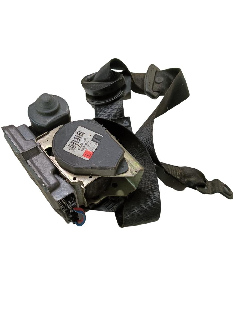 Centura siguranta  stanga fata MERCEDES-BENZ CLS C219 2004 - 2011 3.0 CLS 320 CDI OM 642.920 602208200