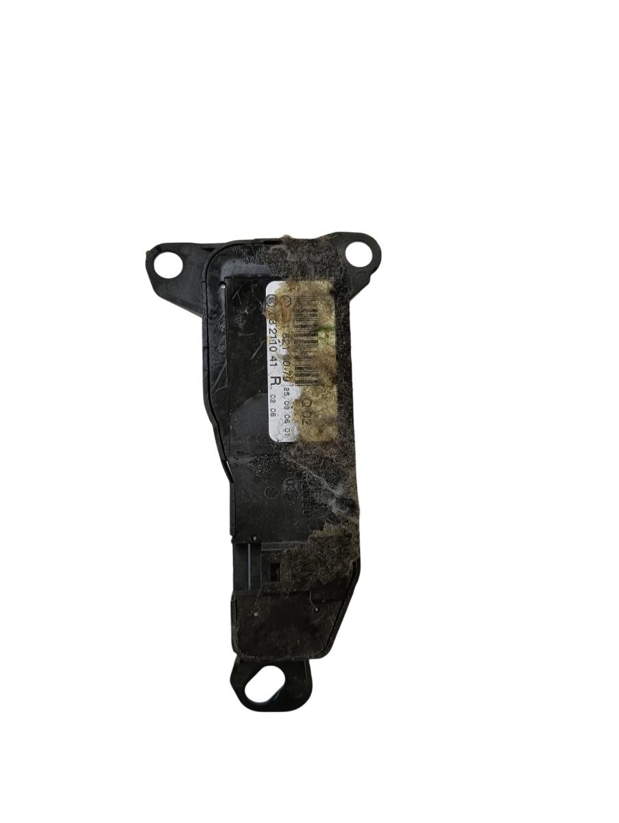 Buton reglaj oglinzi  MERCEDES-BENZ CLS C219 2004 - 2011 – foto 2