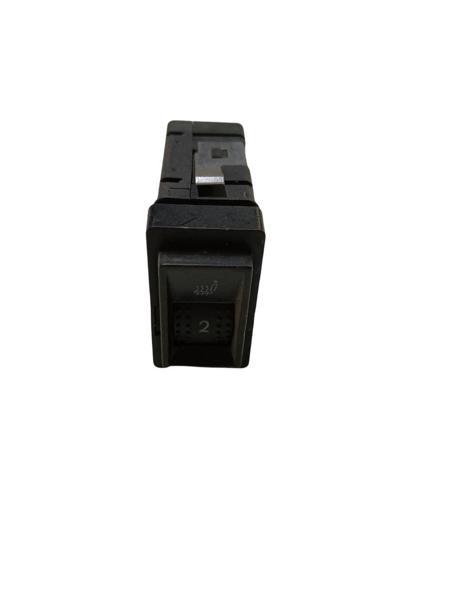 Buton reglaj incalzire scaun SKODA SUPERB 3U4 2001 - 2008 3u0963563