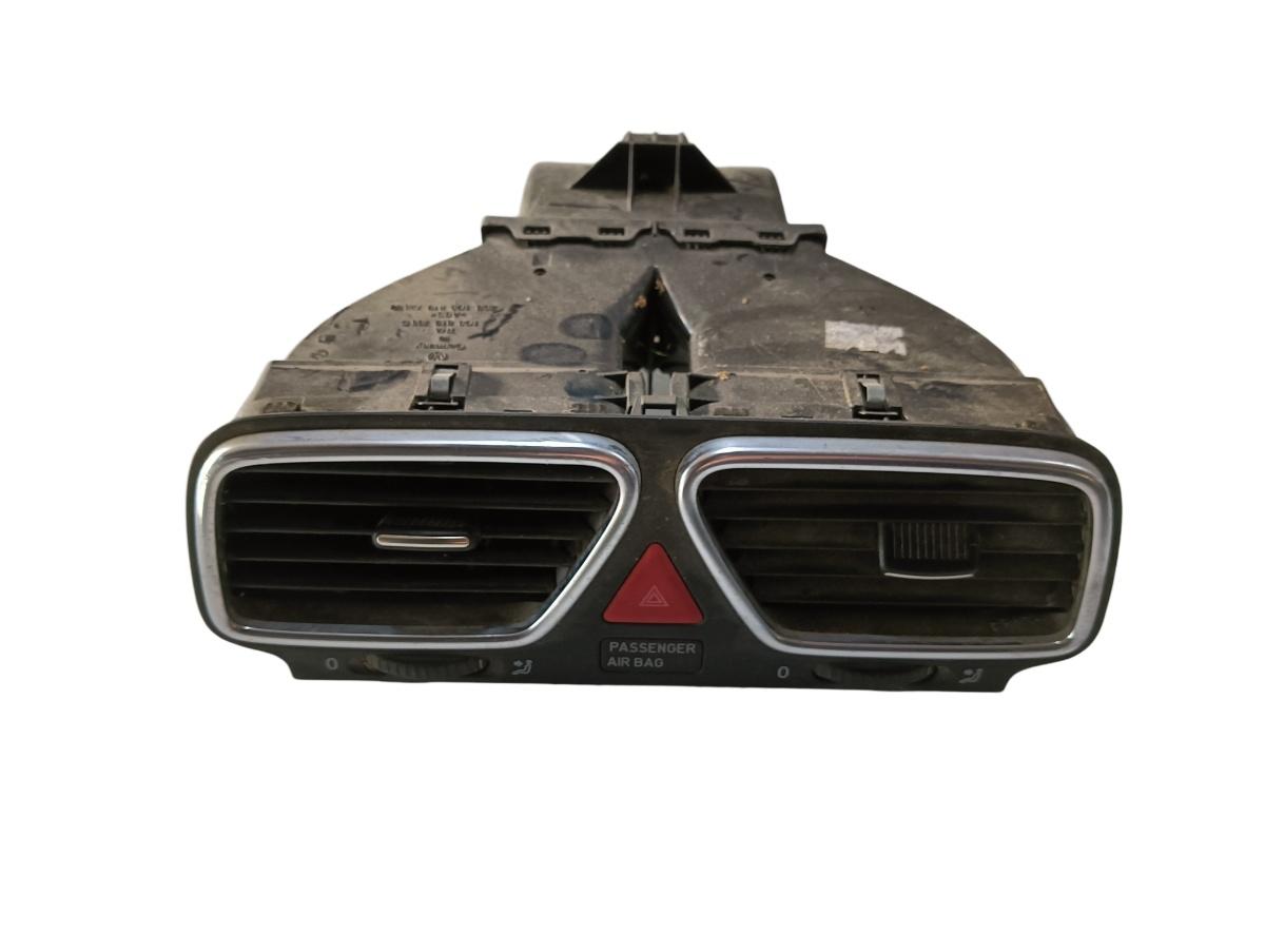 Grila ventilatie/buton avarie fata VOLKSWAGEN SCIROCCO 137 2008 - 2014 1q0819735c