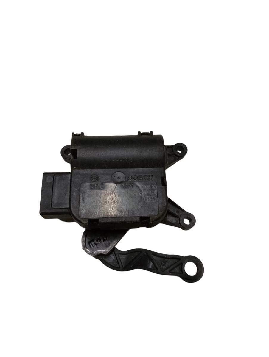 Motoras/actuator clapeta aer VOLKSWAGEN GOLF V 1K1 2003 - 2009 0132801341