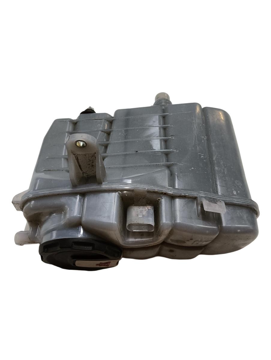 Capac vas/rezervor de expansiune lichid de racire AUDI A6 C8, 4A2 2018 -> 2.0 40 TDI Mild Hybrid DFBA