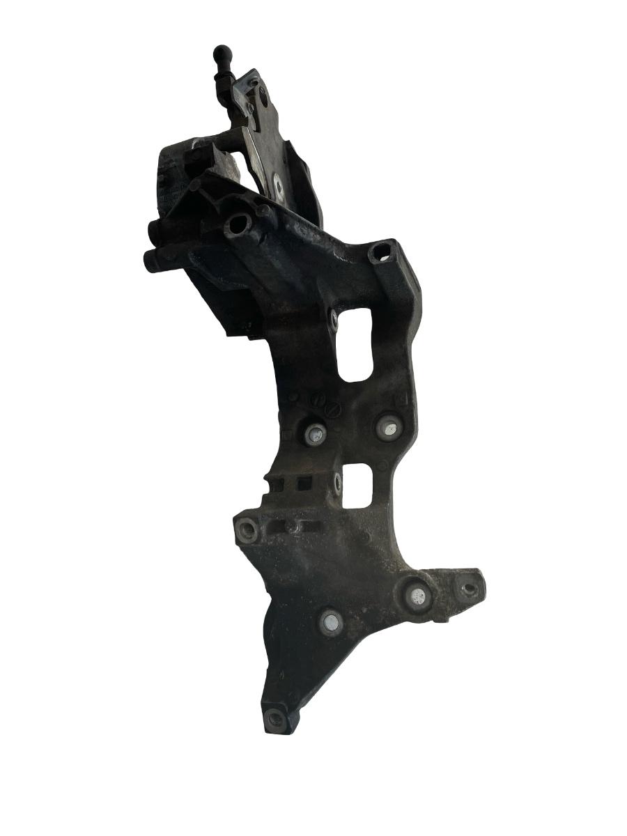 Suport accesorii VOLKSWAGEN PASSAT B8 2.0TDI 04L903143D – foto 2