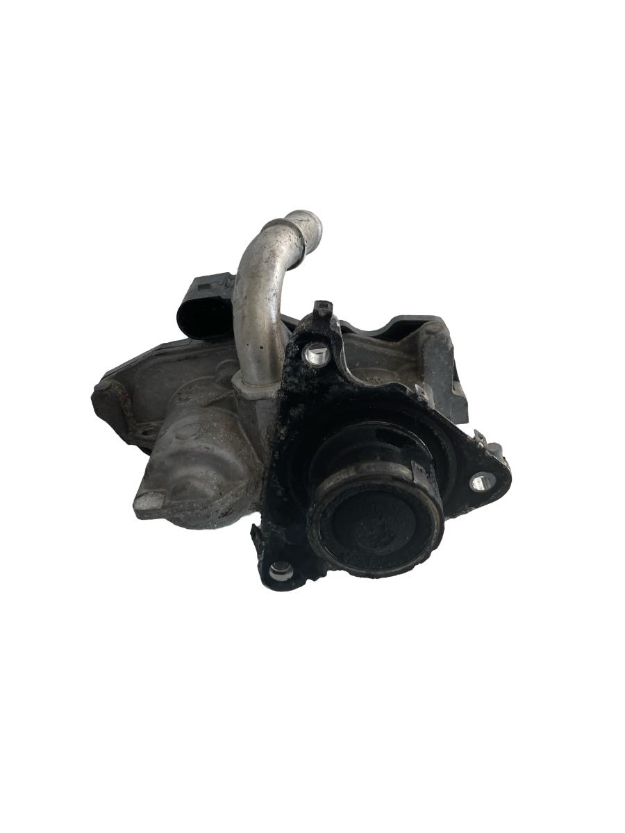 Supapa EGR VOLKSWAGEN PASSAT B8 2.0TDI 04L131501