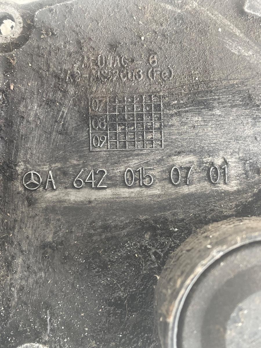 Capac motor MERCEDES-BENZ SPRINTER 3-t Box 903 1995 - 2006  3.0CDI A6420150701 – foto 3