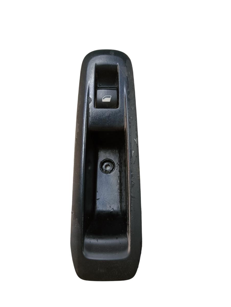 Buton geam electric  dreapta spate PEUGEOT 308 LB_ 2015 - > 1.6 BlueHDi 120 BHX (DV6FC)