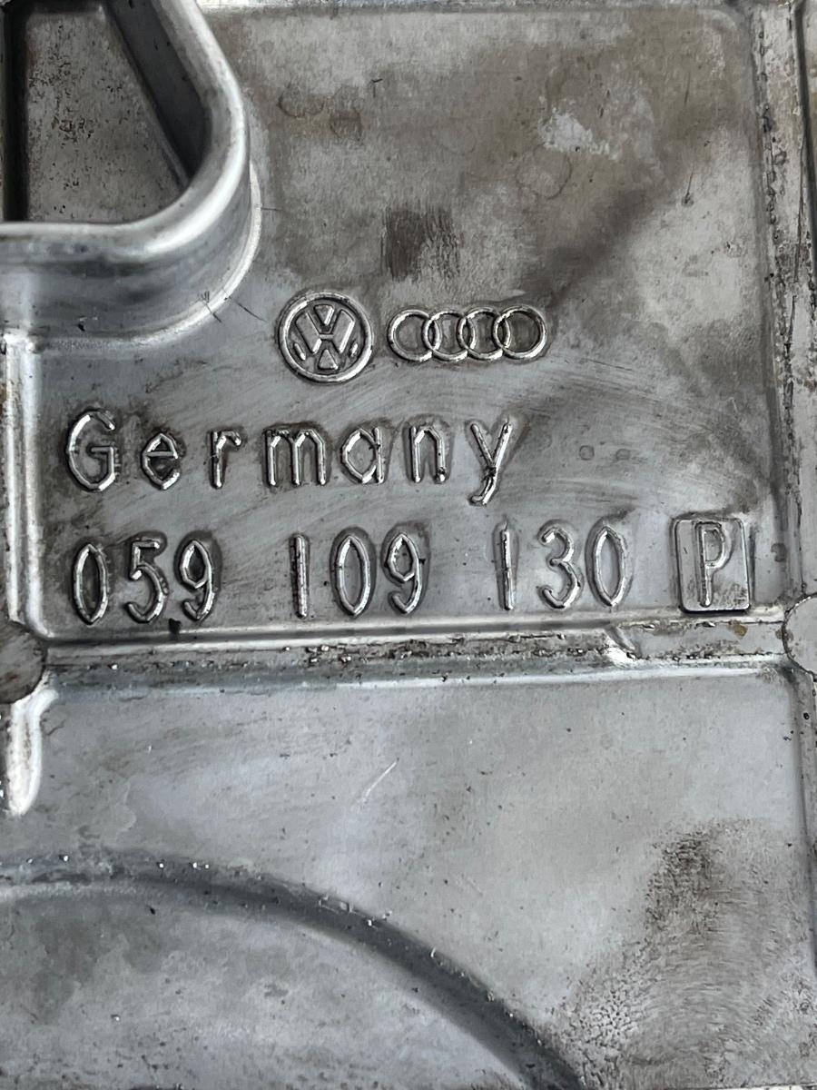 Capac chiulasa dreapta AUDI A8 III 4H2, 4H8, 4HC, 4HL 2009 - 2018 3.0 TDI quattro CDTA, CDTC, CMHA 059109130P – foto 3