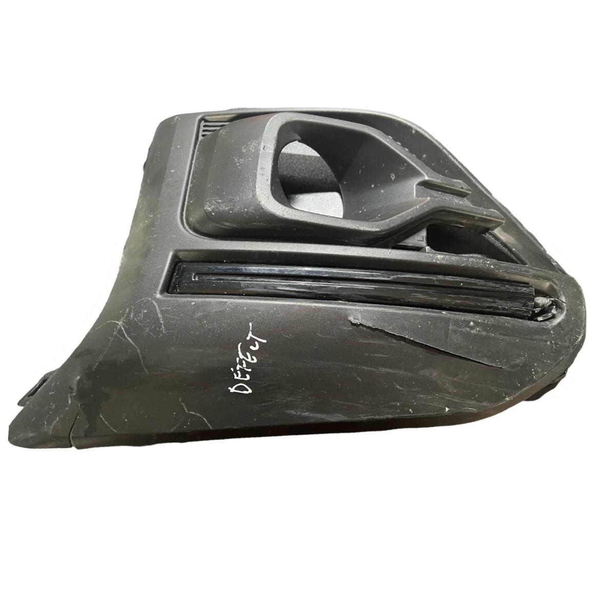 Grila/ornament lampa ceata fata DEFECT  dreapta fata DACIA JOGGER [ 2024 - > ] M021847