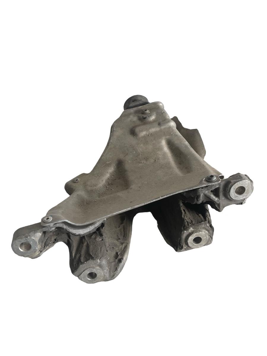 Suport motor BMW X5 III F15, F85 2012 - 2018 3.0D 6864614-01