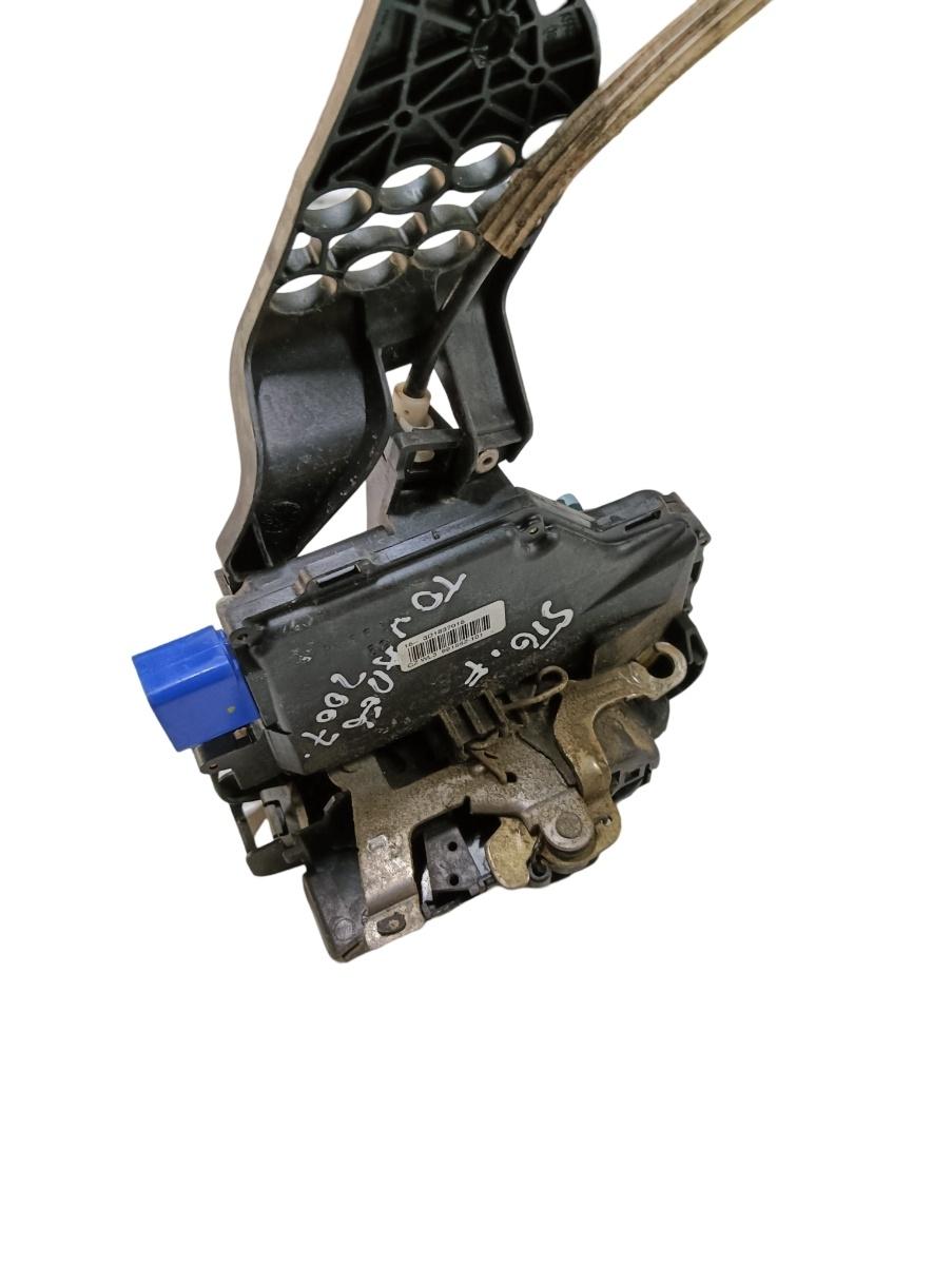 Broasca usa stanga fata VOLKSWAGEN TOUAREG 7LA, 7L6, 7L7 2002 - 2013