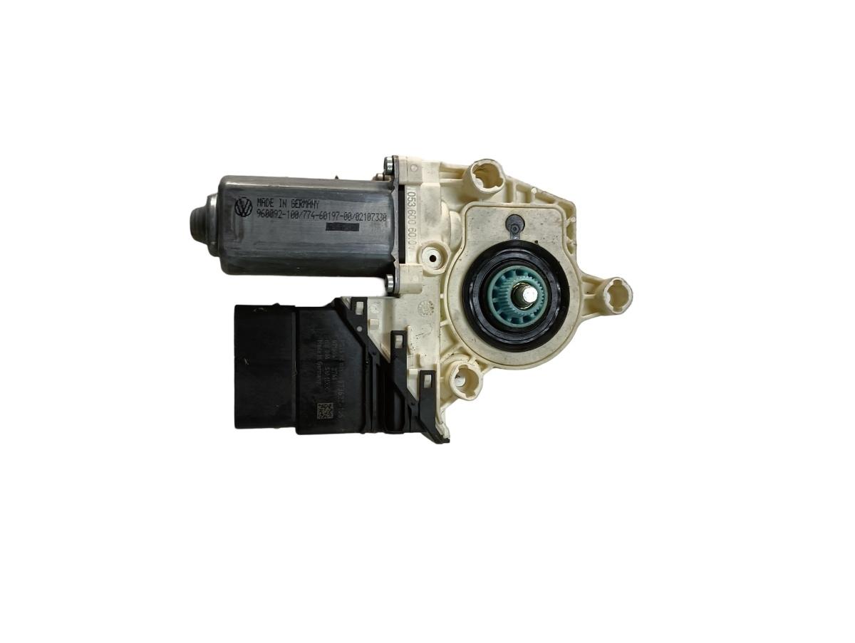 Motoras geam pivotant dreapta spate VOLKSWAGEN PASSAT 3C2 2005 - 2010 973622106