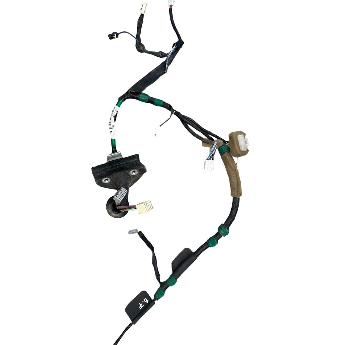 Cablu portiera fata dreapta  TOYOTA LAND CRUISER 100 FZJ1_, UZJ1_ 1998 - 2008 8215160520J