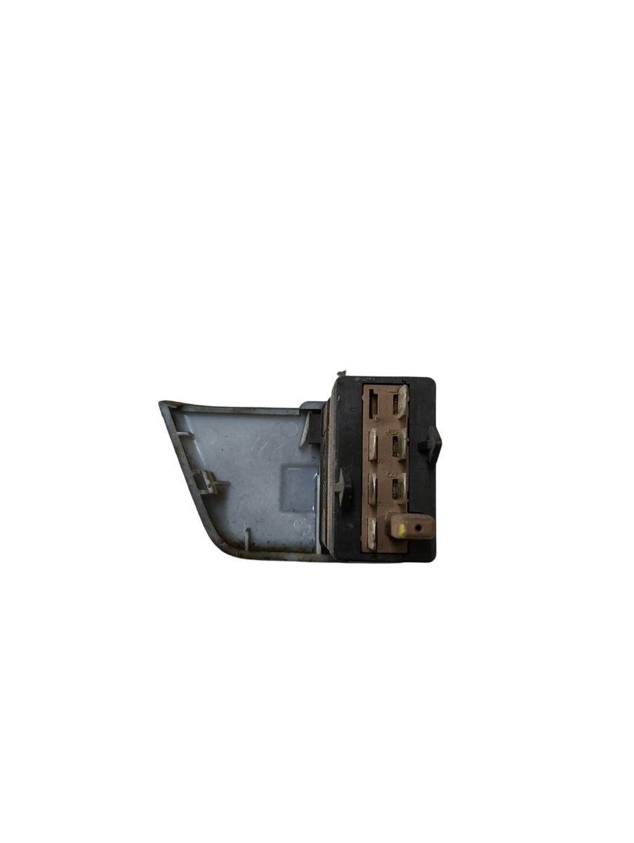 Buton incalzire scaun VOLKSWAGEN NEW BEETLE 9C1, 1C1 1998 - 2010 – foto 2