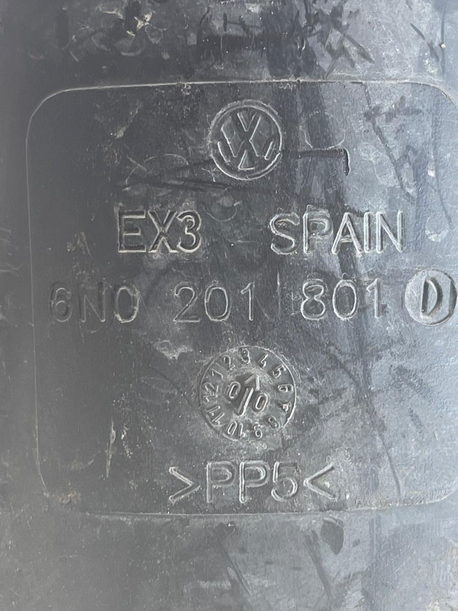 Canistra carbon VOLKSWAGEN POLO 6N1 1994 - 1999 6N0201801D – foto 3