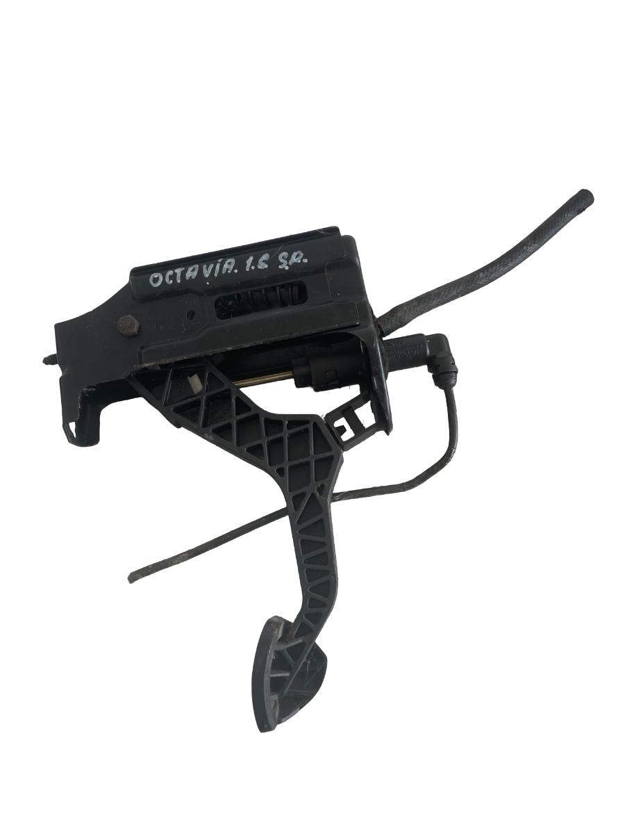 Pedala de ambreiaj SKODA OCTAVIA 1U2 1996 - 2010 1.6 1J1721321