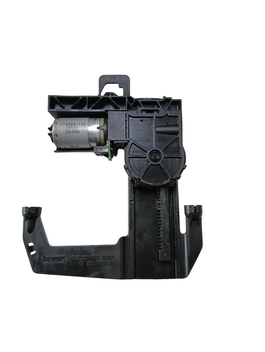 Motoras tetiera  dreapta fata MERCEDES-BENZ S-CLASS II W221, C215 2005 - 2013 0009700026