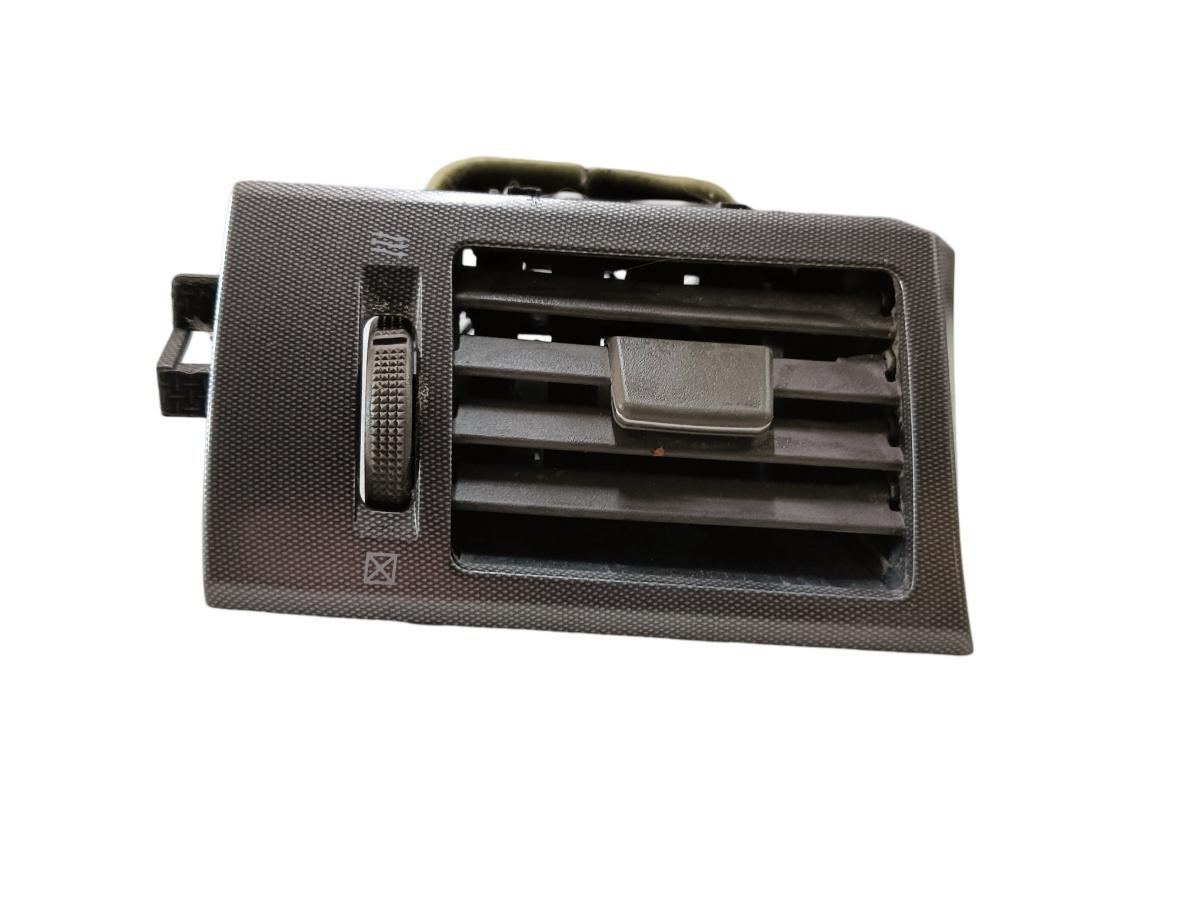 Grila ventilatie  stanga fata NISSAN TIIDA Hatchback C11 2006 - 2011