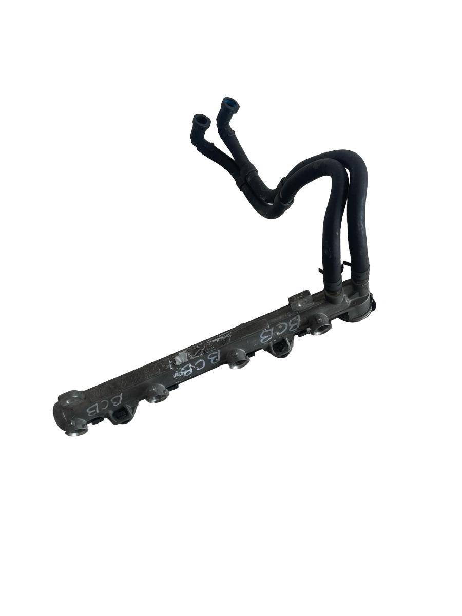 Rampa injectoare VOLKSWAGEN GOLF IV 1J1 1997 - 2007 BCB 036133319AL