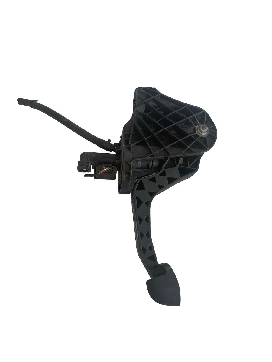 Pedala de ambreiaj VOLKSWAGEN GOLF V 1K1 2003 - 2009  1.4BCA 1K1721059AD – foto 3