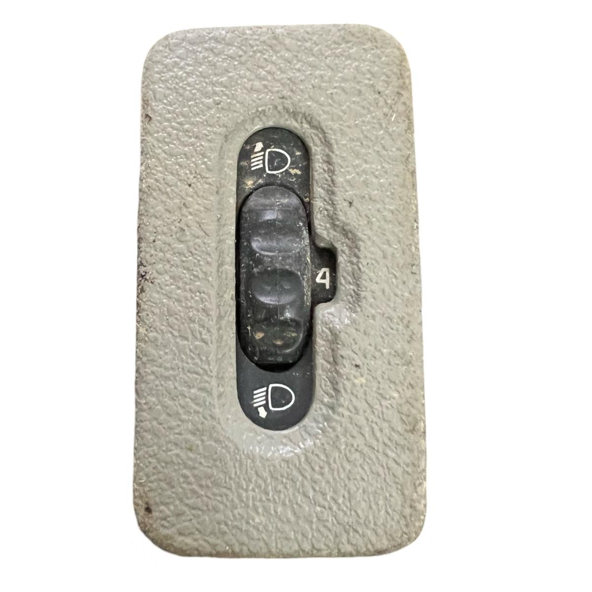 Comutator reglaj nivel faruri RENAULT MASTER II Box FD 1998 - > 8200060042